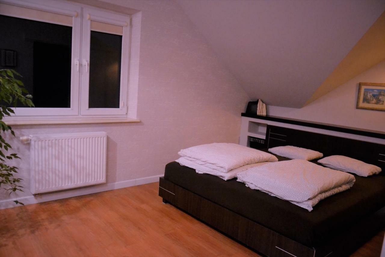 Tarnow Dom / Apartament W Centrum エクステリア 写真